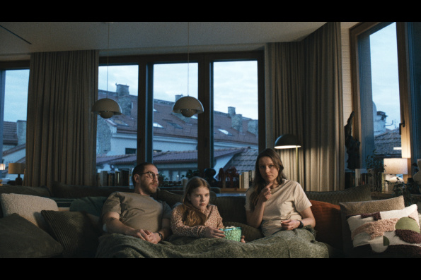 A scene from HOW TO DIVORCE DURING THE WAR, a film by Andrius Blaževičius. A Zeitgeist Films release in association with Kino Lorber.