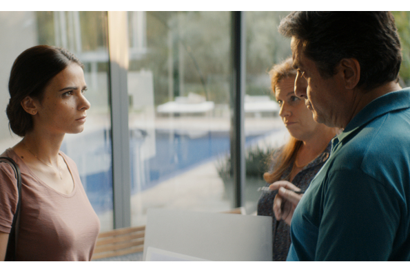 A scene from WORKING WOMAN. A film by Michal Aviad. A Zeitgeist Films release in association with Kino Lorber.